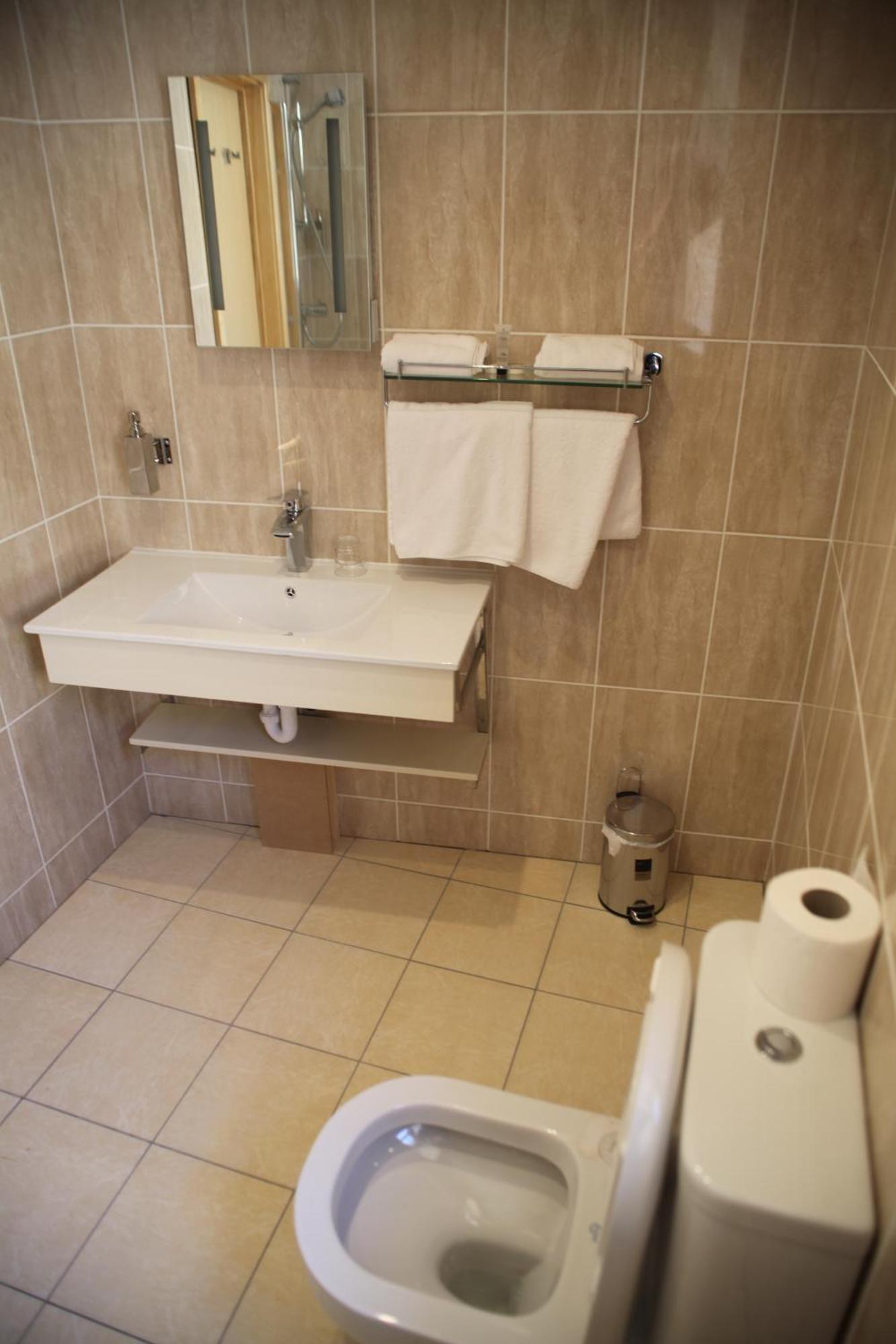 Cambridge Hotel Huddersfield Ruang foto